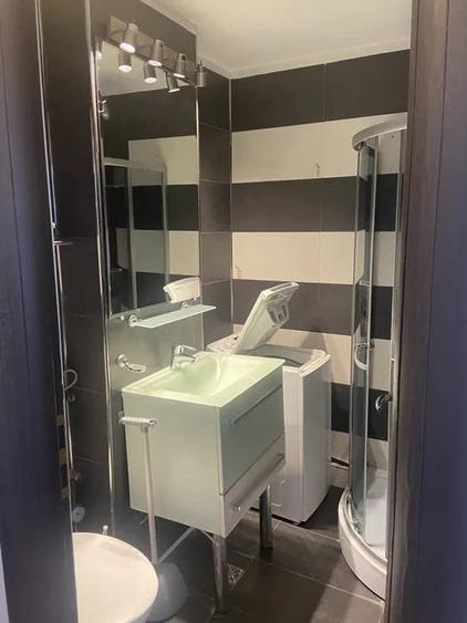 Apartament cu 3 camere semidecomandat, mobilat în Titulescu