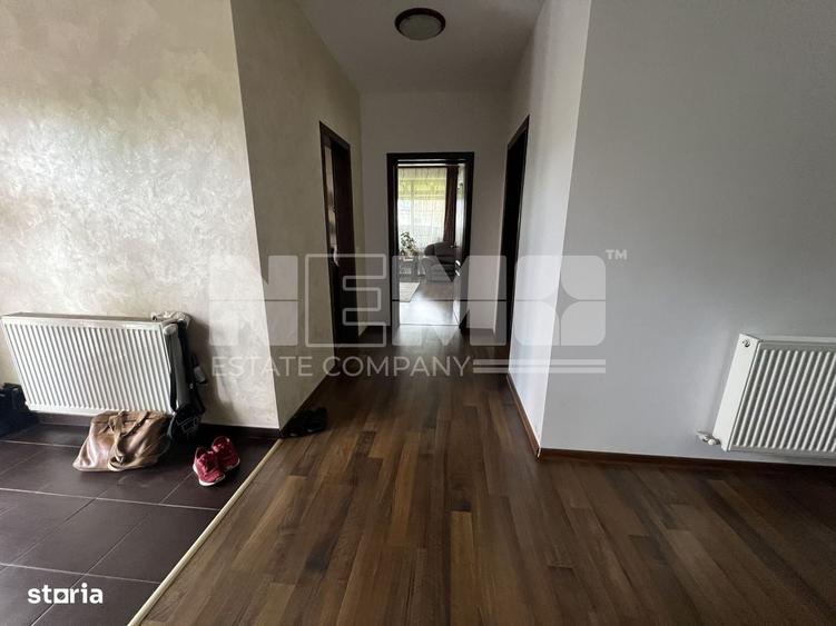 Casă cu 4 camere în Central