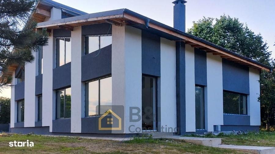 Casă cu 4 camere în Ciurea