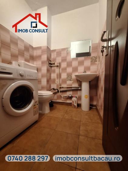 Apartament cu 3 camere decomandat în Ștefan cel Mare