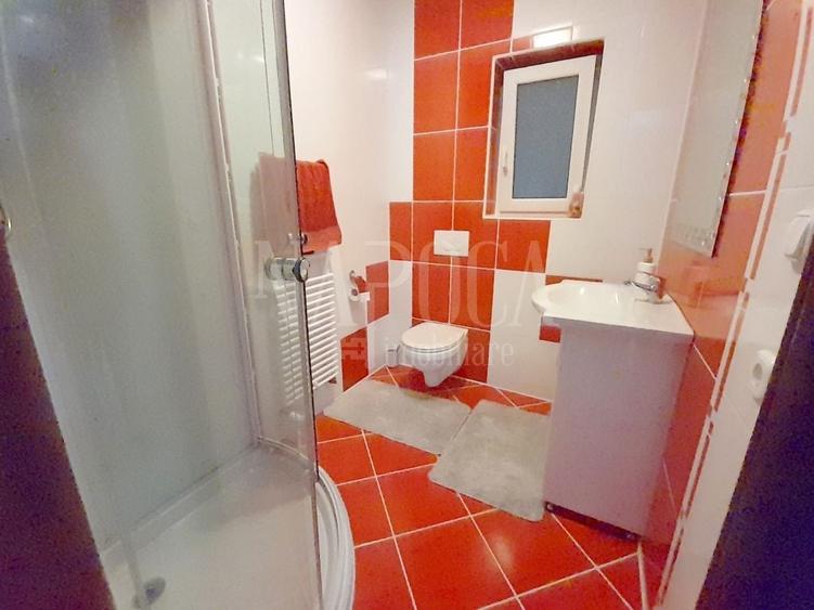 Casă individuală cu 6 camere cu Canalizare în Sânmartin