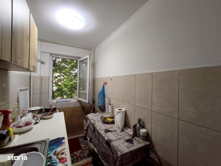 Apartament cu 2 camere decomandat în Lacul Tei
