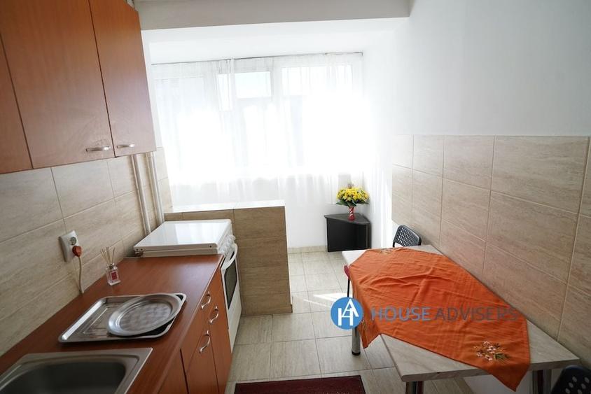 Apartament cu 2 camere, mobilat în Universitate