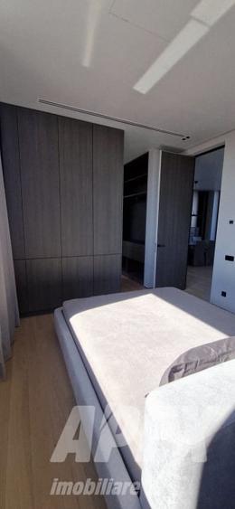 Apartament cu 6 camere decomandat, mobilat în 13 Septembrie