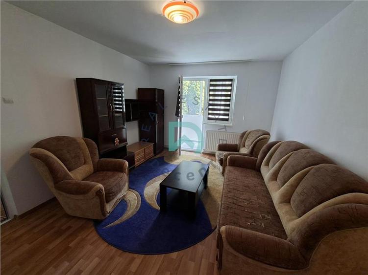 Apartament cu 2 camere semidecomandat în Florilor