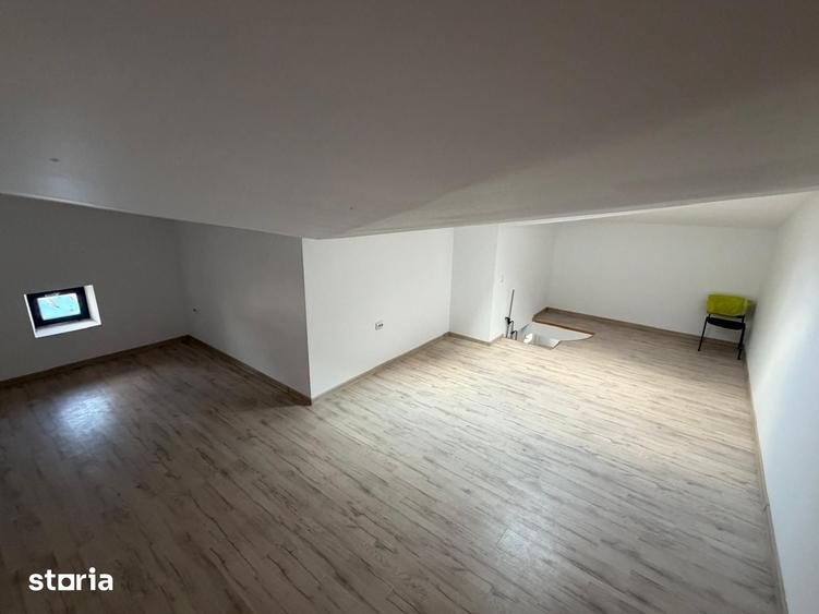 Apartament cu 3 camere decomandat în Colentina