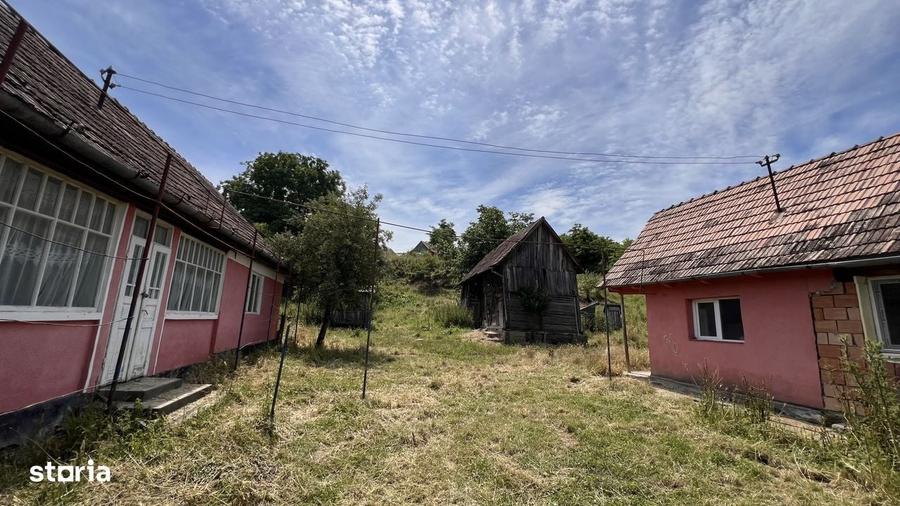 Casă cu 4 camere în Șeulia de Mureș