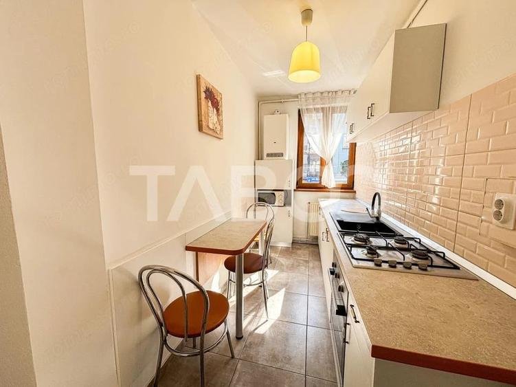 Apartament cu 3 camere decomandat în Gară