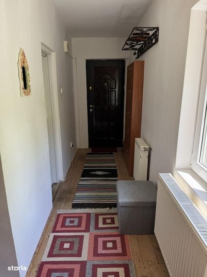 Casă cu 4 camere în Lunca