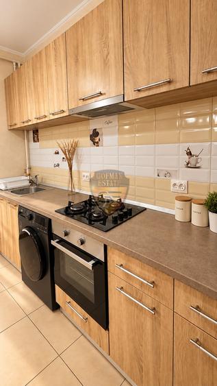 Apartament cu 2 camere decomandat, mobilat în City Park Mall