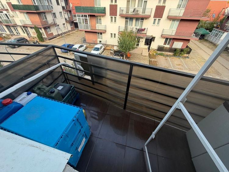 Apartament cu 3 camere decomandat, mobilat în Central