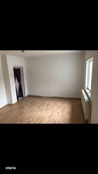 Casă cu 3 camere cu Teren 110 Mp în Rahova