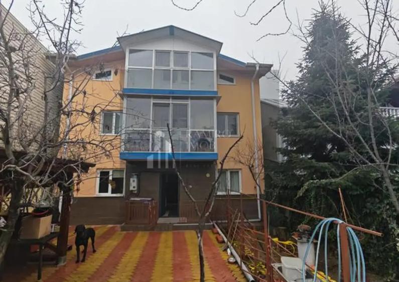 Casă cu 7 camere cu Teren 190 Mp în Berceni