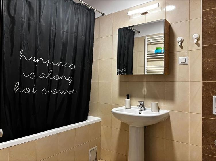 Apartament cu 2 camere semidecomandat în Exterior Vest