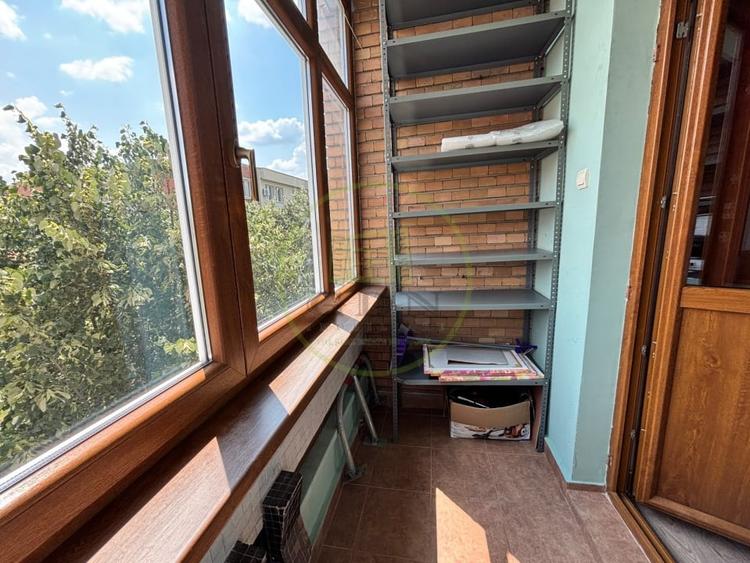 Apartament cu 4 camere decomandat, mobilat în Central