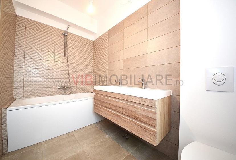 Casă cu 4 camere cu Canalizare în Odăi
