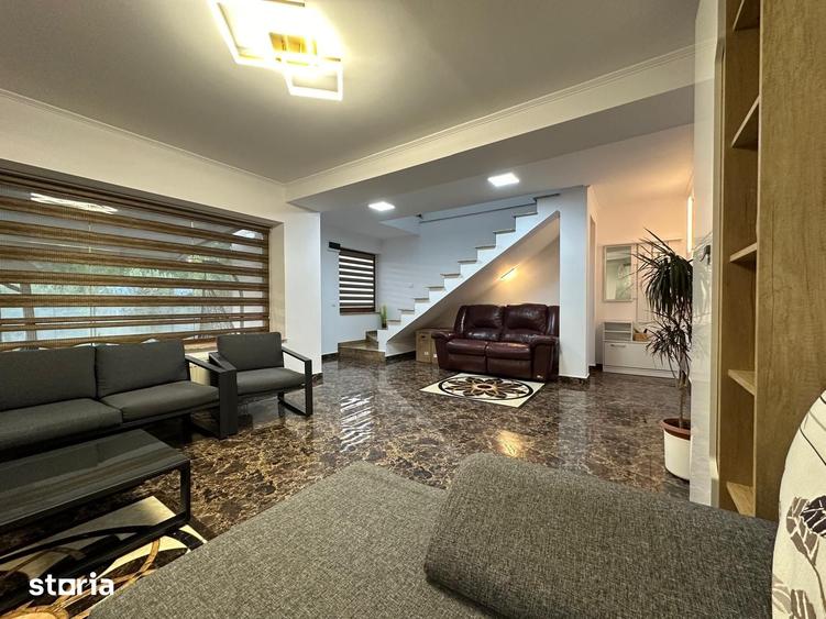 Casă cu 4 camere cu Teren 600 Mp în Central