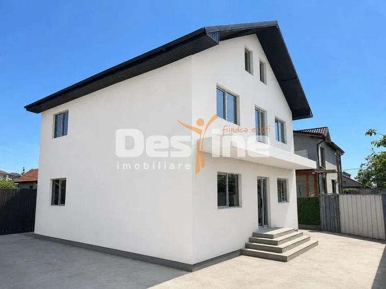 Casă individuală cu 6 camere cu Canalizare în Lumina