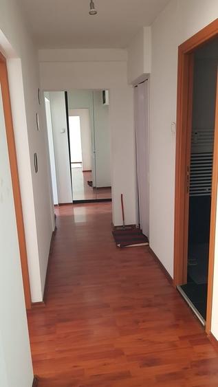 Apartament cu 2 camere decomandat în Ștefan cel Mare
