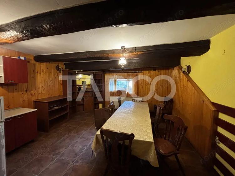 Casă cu 5 camere cu Teren 250 Mp în Cisnădioara