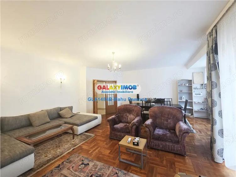 Apartament cu 5 camere decomandat, mobilat în Ștefan cel Mare