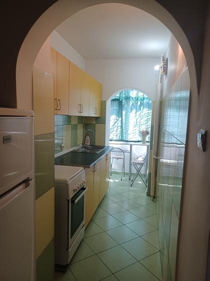 Garsonieră decomandată în Mioriței