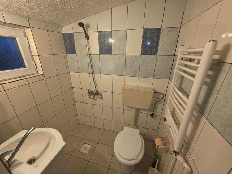 Casă individuală cu 5 camere cu Garaj în Valu lui Traian