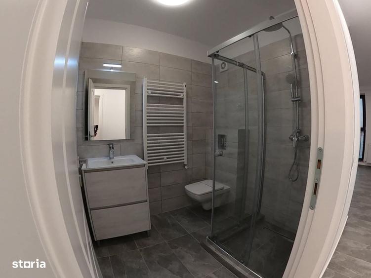 Apartament cu 4 camere în Lazu