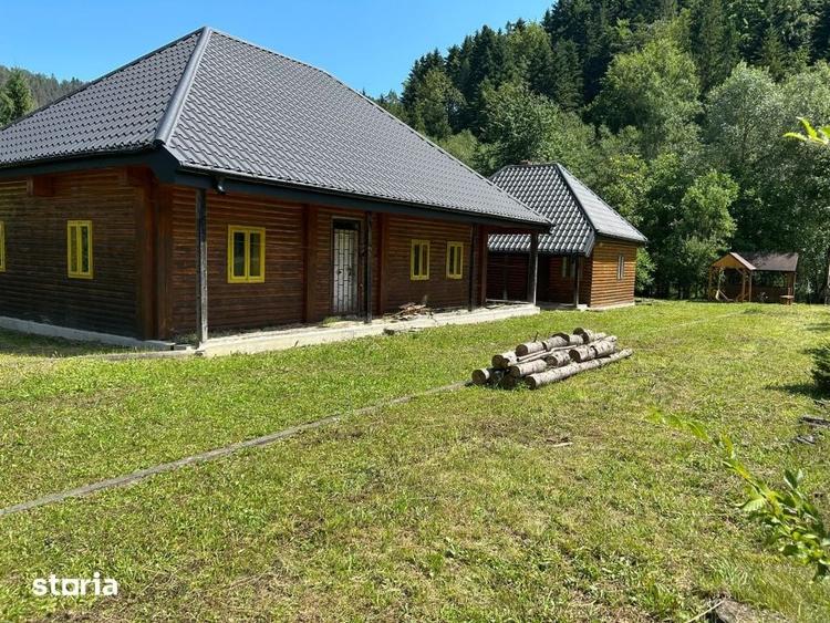 Casă cu 5 camere cu Teren 1250 Mp în Marginea