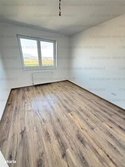 Apartament cu 3 camere decomandat în Tractorul
