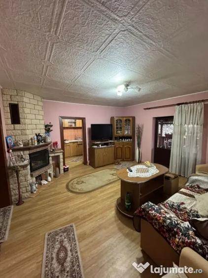 Casă cu 3 camere cu Teren 450 Mp în Lăpuș