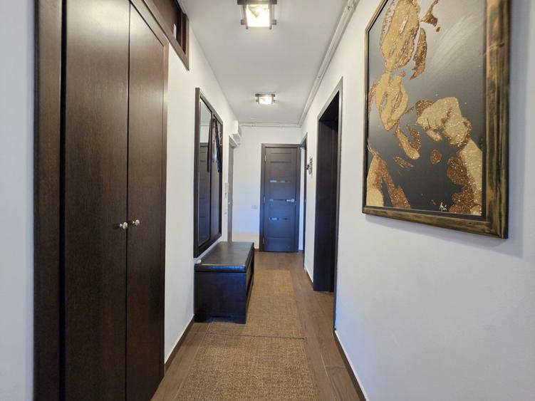Apartament cu 4 camere în Giurgiului