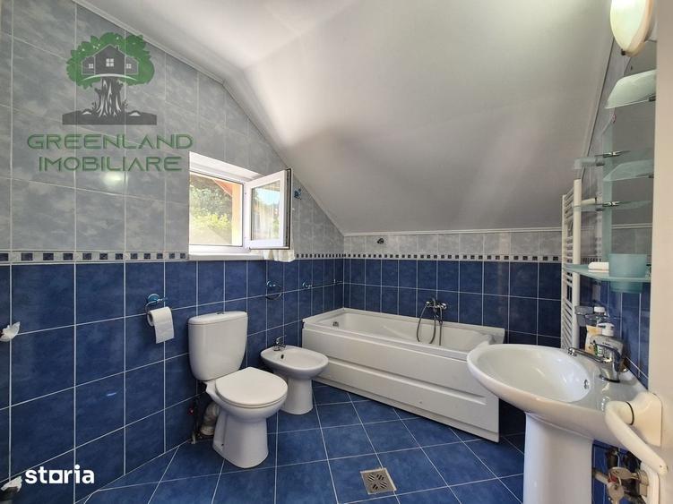 Casă cu 3 camere cu Teren 552 Mp în Bucium