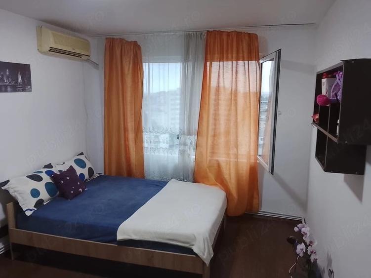Apartament cu 2 camere decomandat în Micro 6