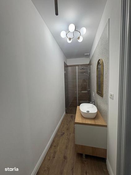 Casă cu 5 camere cu Teren 354 Mp în Ultracentral