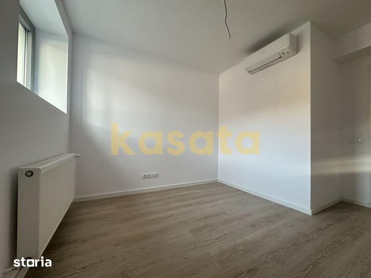 Apartament cu 3 camere în Tei