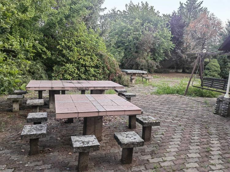 Casă cu 4 camere în Miniș