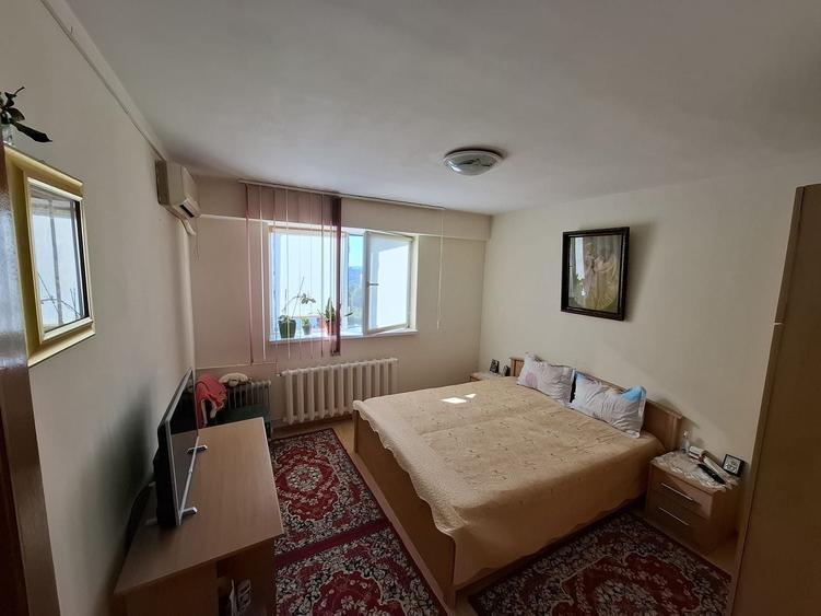 Apartament cu 3 camere decomandat în Tomis Nord