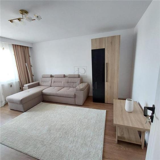 Apartament 3 camere | Central | 75 mp | Complet renovat | Totul nou | 2 Bai | Et - 3