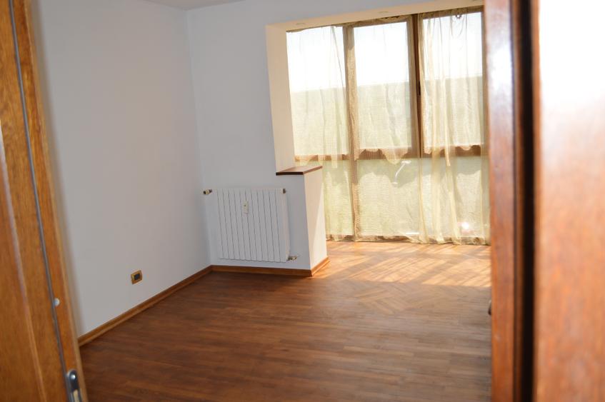 Apartament cu 2 camere în Calea București