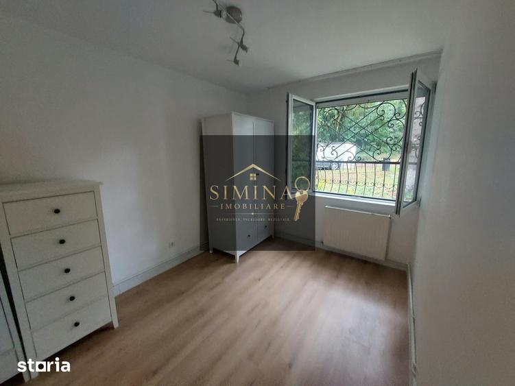Apartament cu 3 camere decomandat în 22 Decembrie 1989