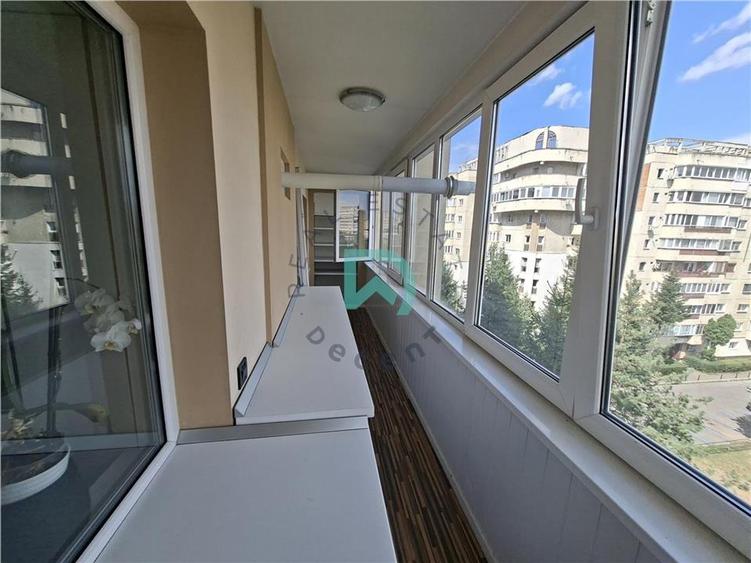 Apartament cu 3 camere decomandat în Răcădău