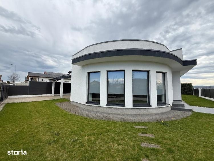 Casă cu 2 camere cu Teren 498 Mp în Central