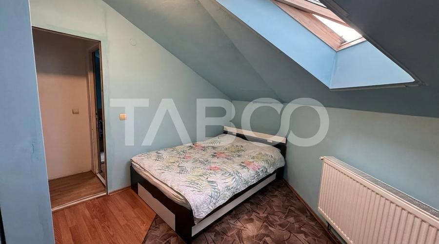 Apartament cu 3 camere decomandat, mobilat în Valea Aurie