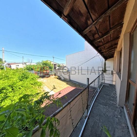 Casă cu 3 camere cu Teren 253 Mp în Giulești Sârbi