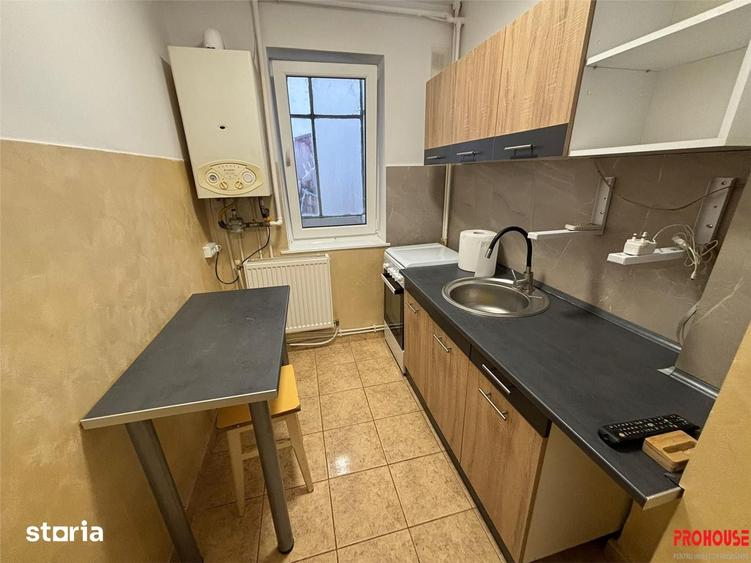 Apartament cu 3 camere semidecomandat în Bistrița Lac