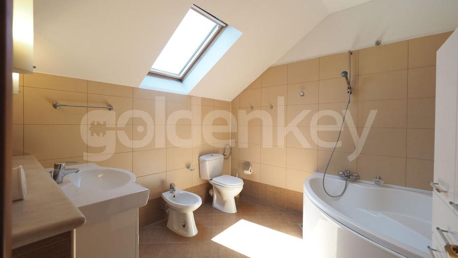 Vilă cu 5 dormitoare | piscina | 550mp gradina | garaj dublu - 11
