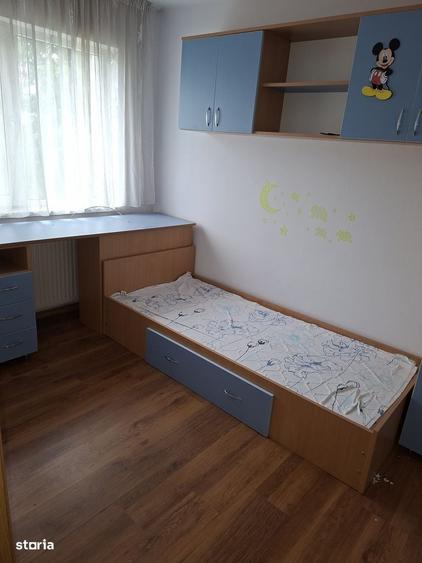 Apartament cu 3 camere decomandat în Vest