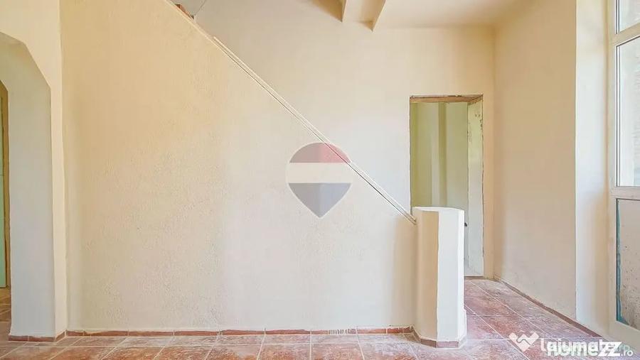 Casă cu 4 camere cu Teren 104 Mp în Centrul Civic