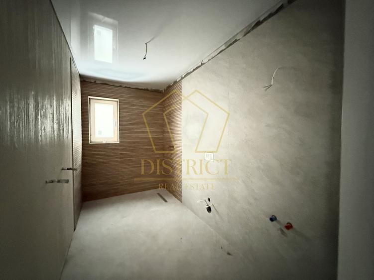 Duplex cu 4 camere cu Canalizare în Săcălaz
